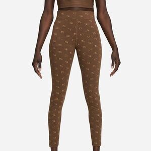 Brown Nike Air Leggings Sixe XL (16-18)